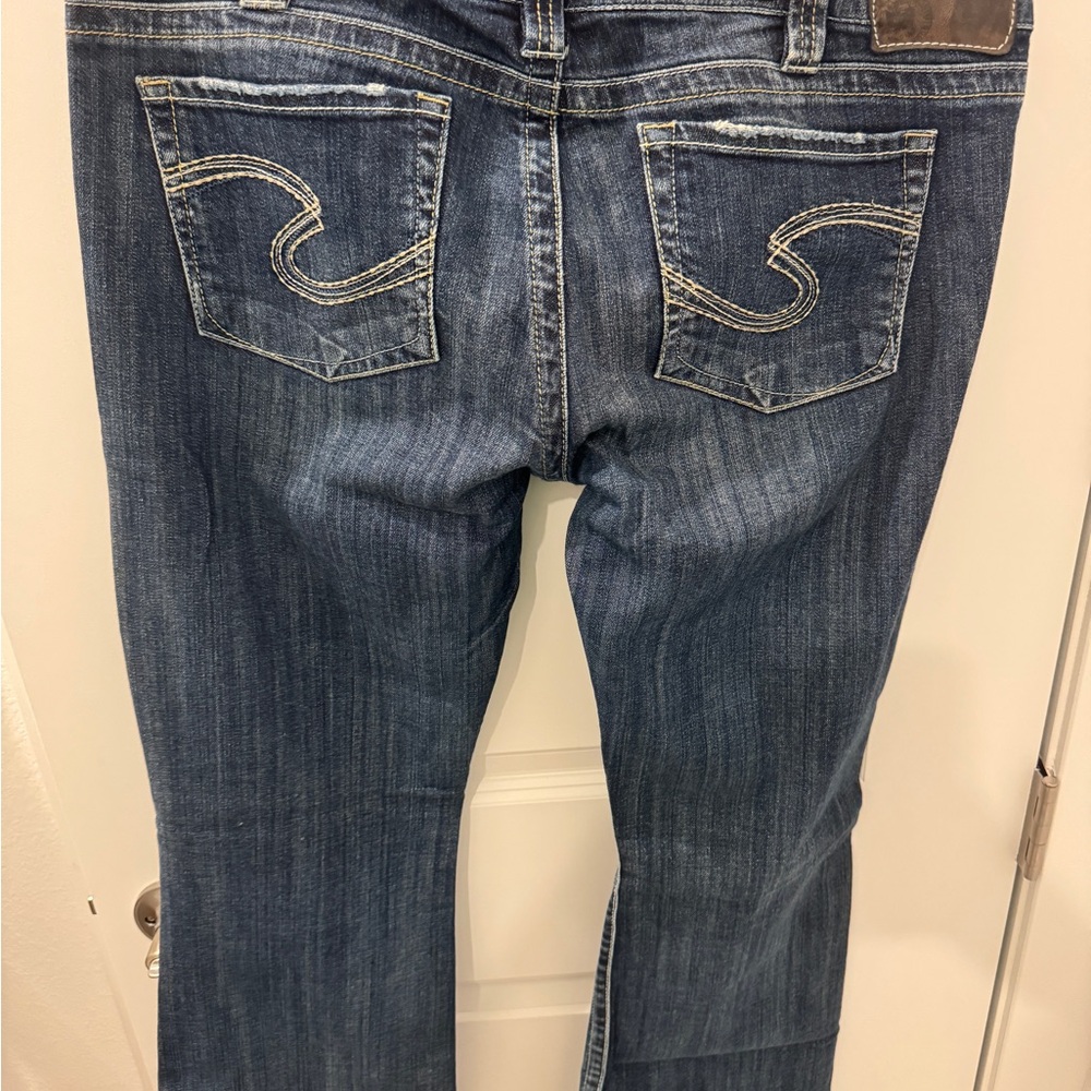 Silver Jeans Women's Boot Cut in Dark Blue